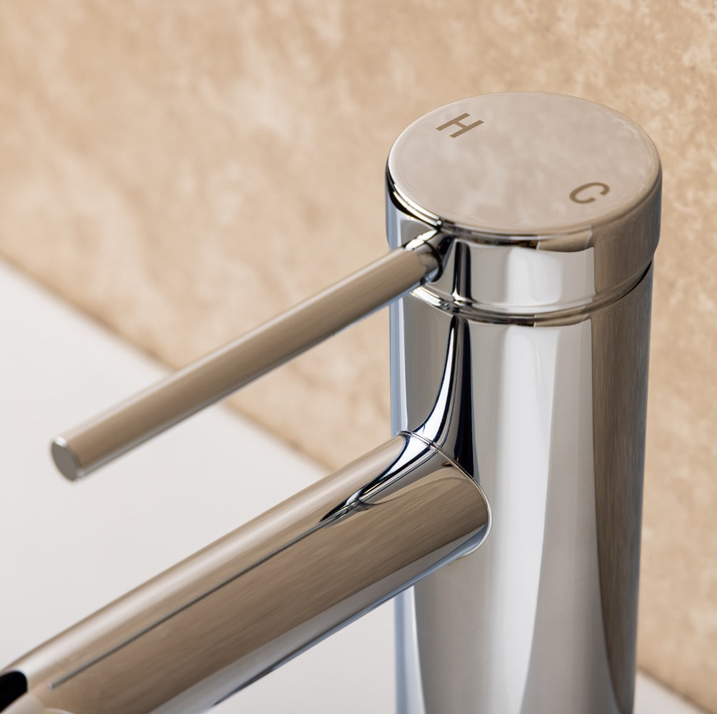 Como Chrome Basin Mixer Tap - Inc Waste